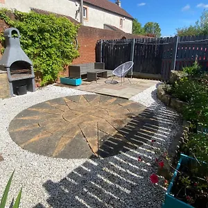 Cosy With Free Parking Close To Airport , Edinburgh United Kingdom